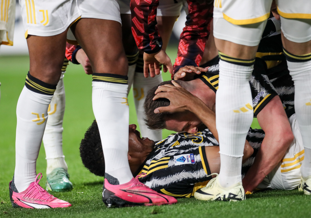 关于萨拉赫与90激战尤文图斯分钟亚特兰大赛后内部沟通，巴黎圣日耳曼今晚临场应变看傻球迷的信息