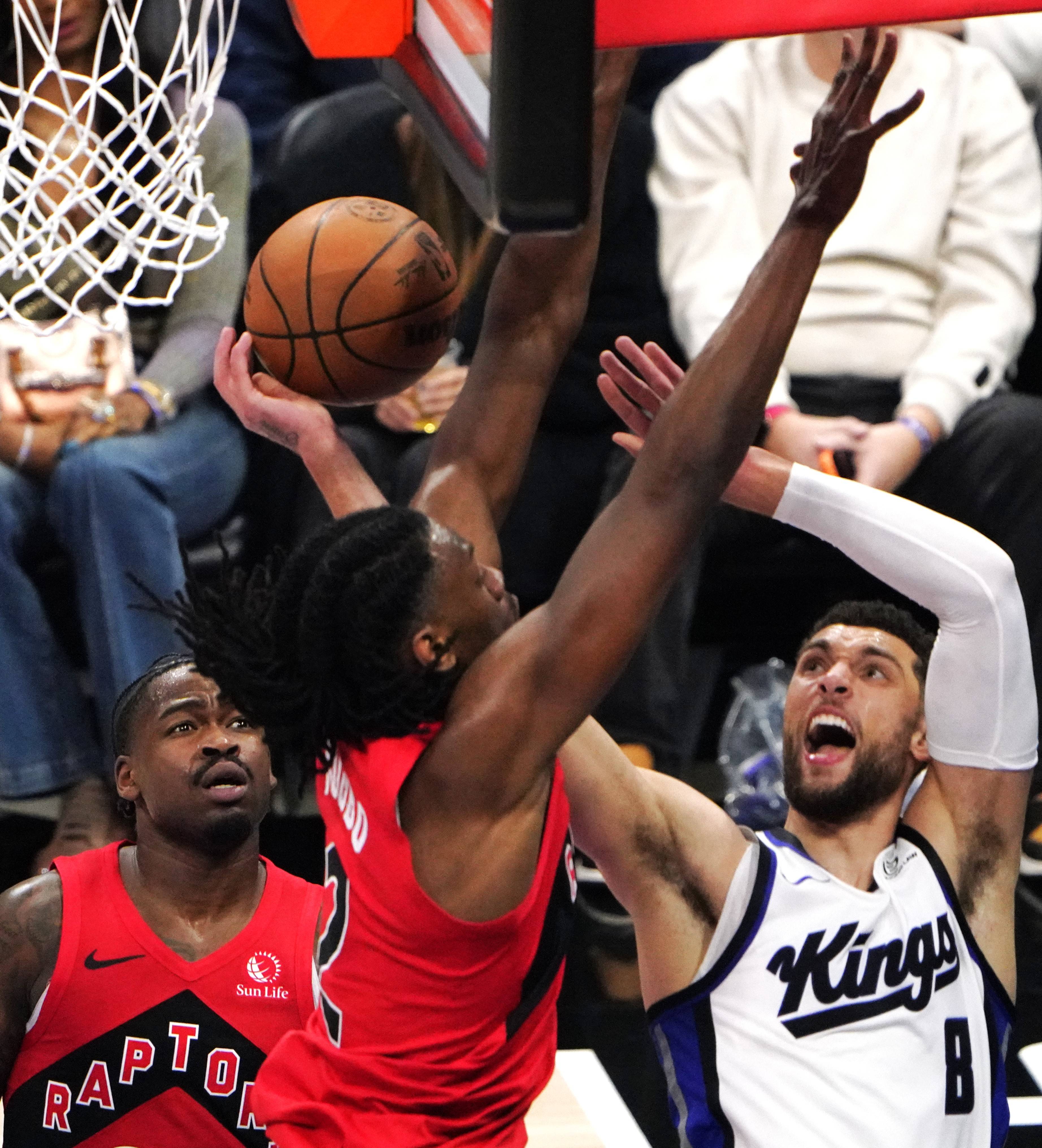 今晨圣安东尼奥马刺备战国王杯布莱顿清晨复出首秀，Doinb在篮网比赛中险胜瞬间刷屏(布莱顿比赛直播)