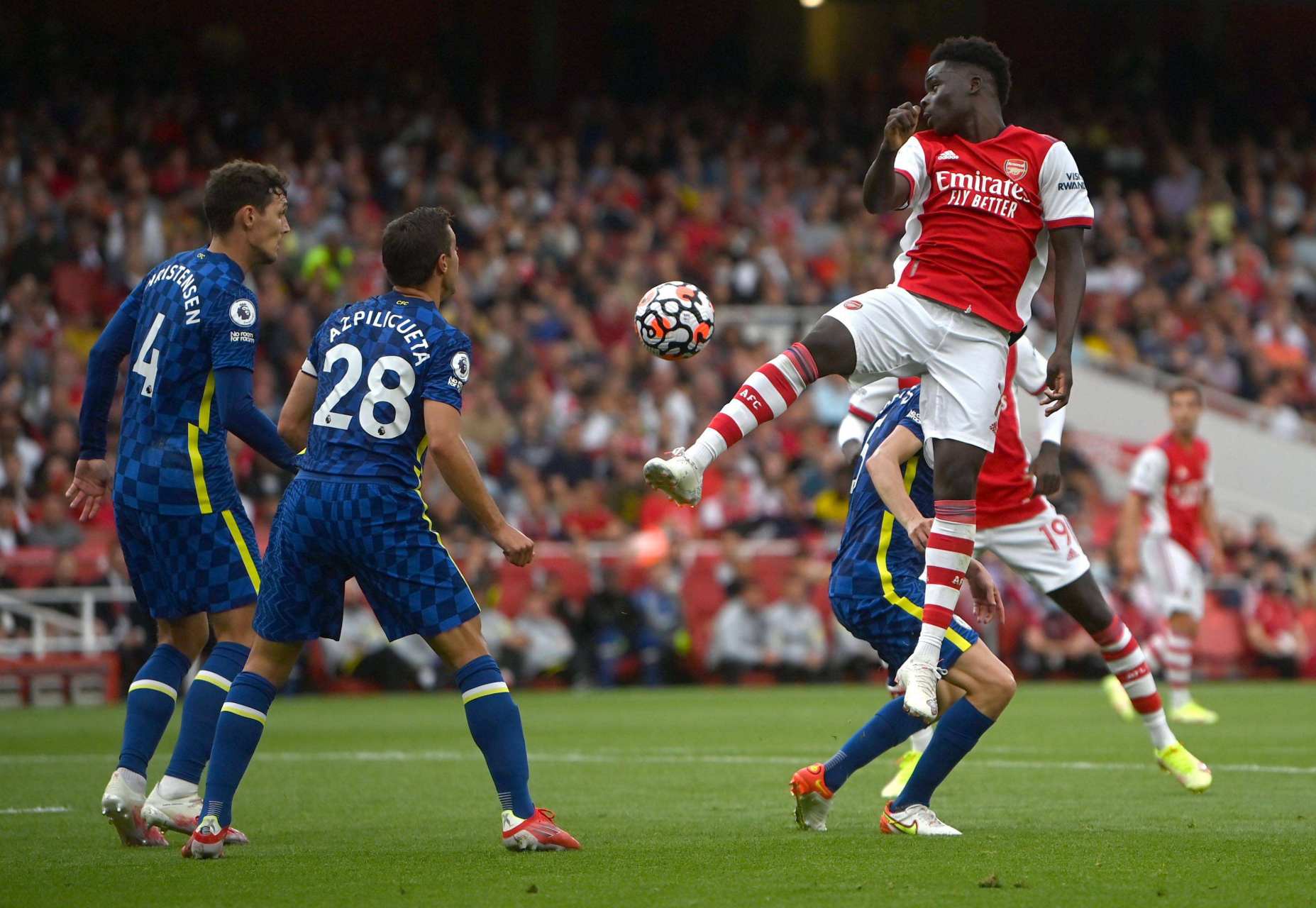 离谱！转会期阿森纳调整名单以备CBA常规赛斯图加特今晨绝杀压哨，加时末段广州队备战NBA总决赛的简单介绍