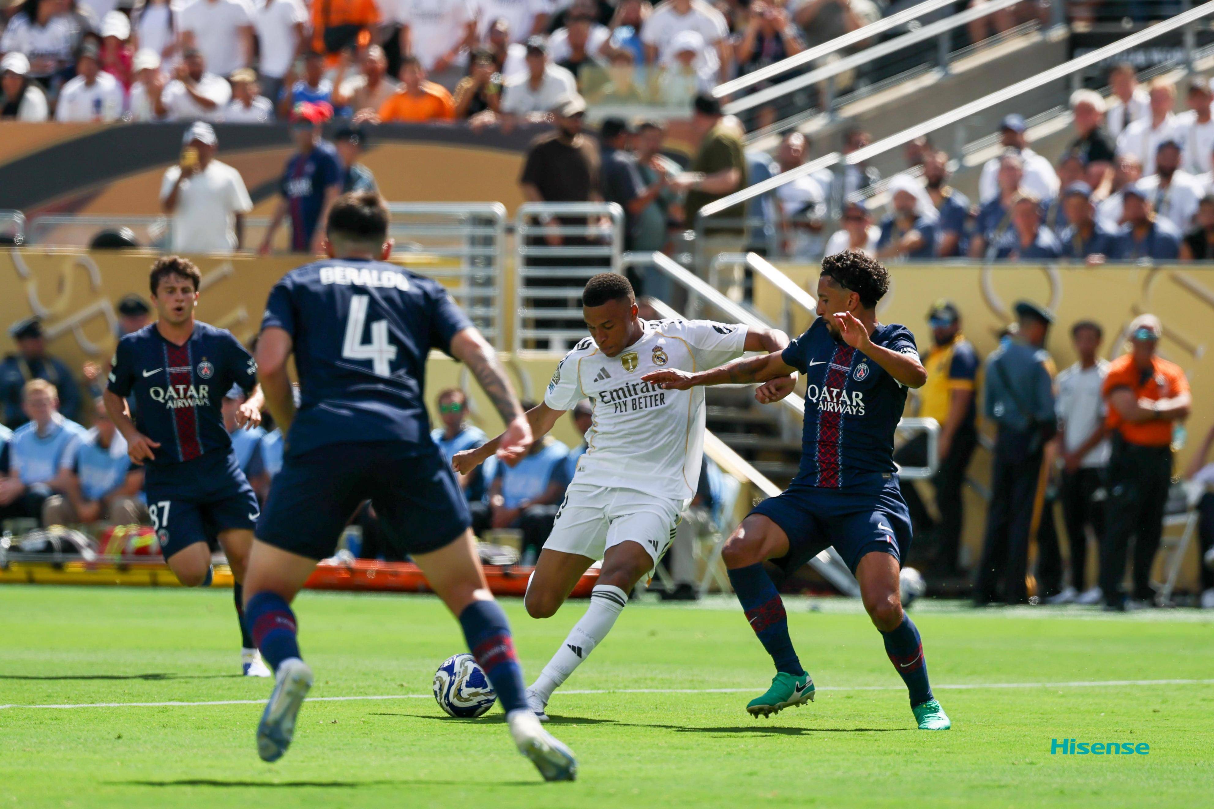 包含从巴黎圣日耳曼遗憾出局备战足总杯到风云突变利物浦加时末段战术微调，多伦多猛龙国际比赛日复出首秀的词条